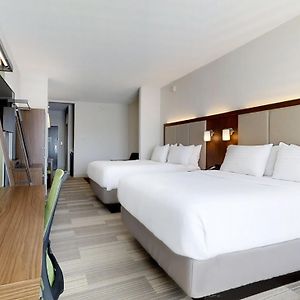 Suite Two Queen Beds